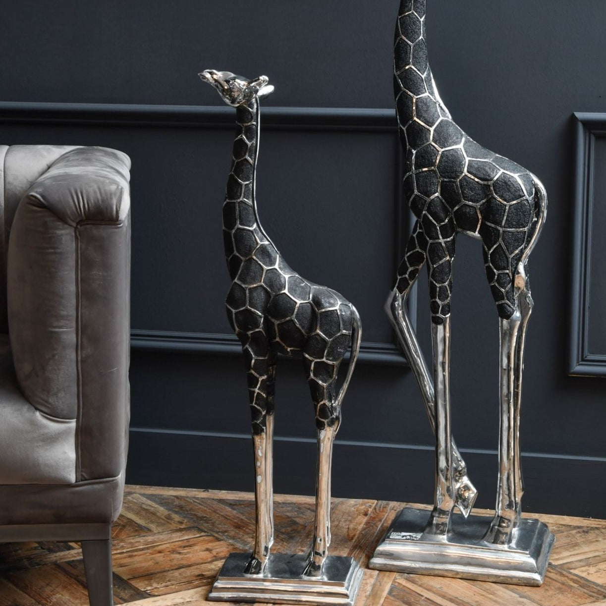 Libra Midnight Mayfair Collection - Giant Giraffe Sculpture Head Forward