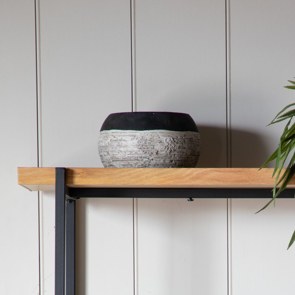 Gallery Interiors Piper Planter Black/Natural