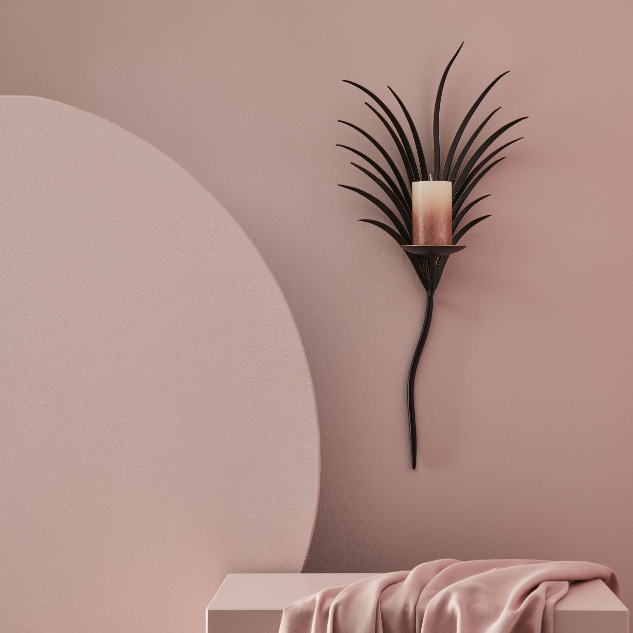 Libra Urban Botanic Collection - Iconic Palm Leaf Wall Sconce